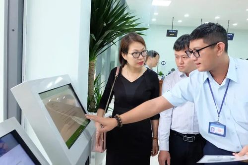 Lề lối cũ và số hóa