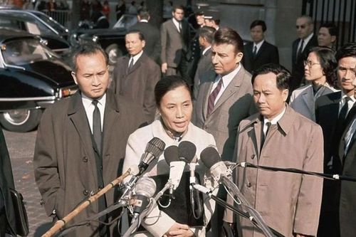 Madame Bình, Anh hùng Lao động, biểu tượng ngoại giao Việt Nam