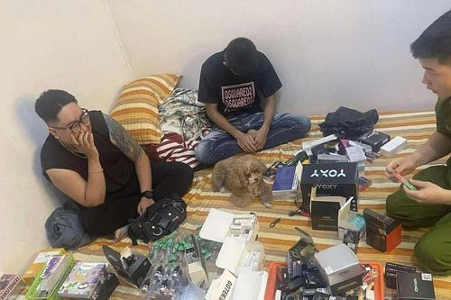 Khởi tố hai thanh niên ở Phú Thọ buôn bán số lượng lớn thuốc lá điện tử