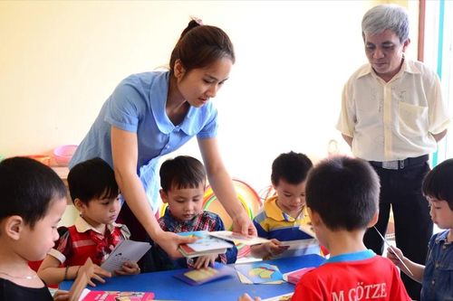 Viên chức quản lý không tham gia giảng dạy có được hưởng phụ cấp đứng lớp?