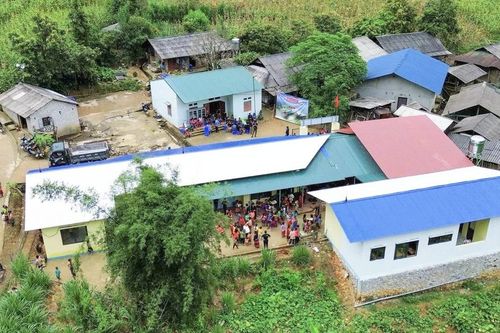 Bí thư Chi bộ thôn ở Tuyên Quang hiến đất xây trường