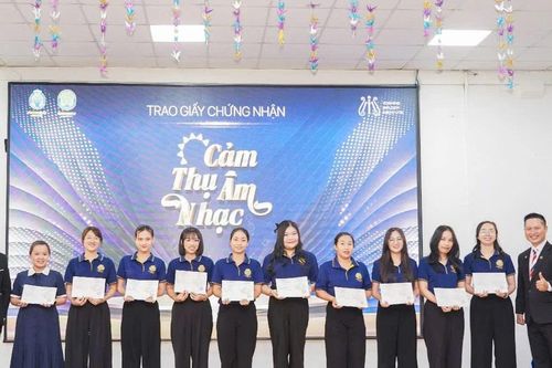 79 giáo viên TPHCM được cấp chứng nhận giảng dạy cảm thụ âm nhạc cho trẻ mầm non