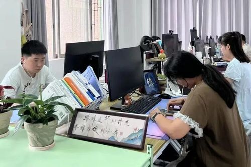 Trung Quốc: Nhiều người trẻ thất nghiệp giả vờ đi làm