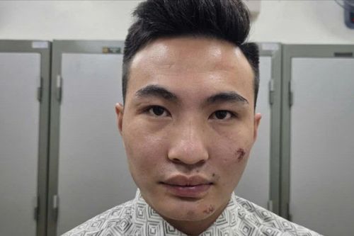 Hà Nội: Tài xế vi phạm nồng độ cồn đi ngược chiều 'thông chốt' bảo vệ sơ duyệt A80