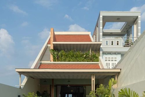 Ngôi nhà hiện đại ở Miền Tây rộng 120m2 mang vẻ đẹp nhà vườn truyền thống
