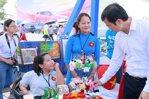Không gian đa giác quan truyền cảm hứng của thanh niên khuyết tật