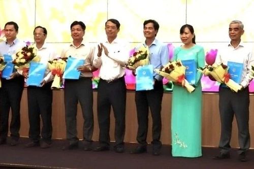 9 Phó Giám đốc sở ở Cần Thơ nghỉ hưu trước tuổi