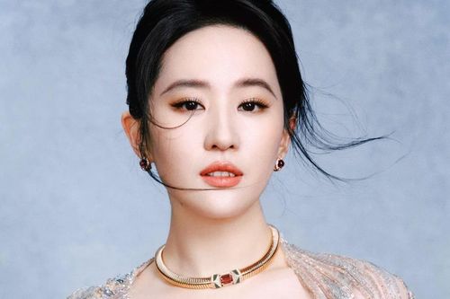 Triệu Lệ Dĩnh, Lưu Diệc Phi đứng đầu giới giải trí