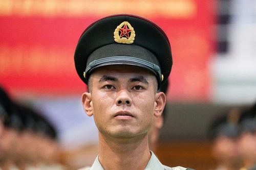 Hình ảnh khối quân nhân Trung Quốc tham gia diễu binh ở Việt Nam