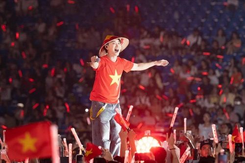 Viết lại định nghĩa 'đu' concert