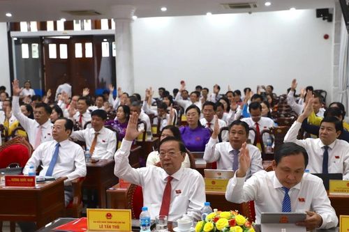 Cán bộ Hậu Giang, Sóc Trăng về Cần Thơ được hỗ trợ 5 triệu đồng/tháng