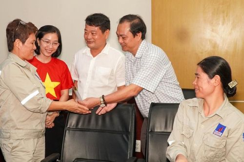 Công đoàn Phú Mỹ tiếp thêm nghị lực cho người lao động vượt khó
