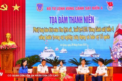 Tọa đàm 'Phát huy hào khí mùa thu lịch sử - Vững bước trong sự nghiệp dựng và bảo vệ Tổ quốc'