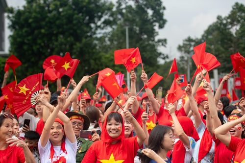 Ba thủ đoạn phổ biến của kẻ lừa đảo về quà tặng 100.000 đồng dịp Quốc khánh