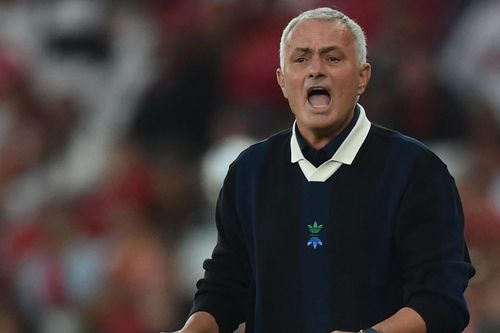Fenerbahce chính thức sa thải Jose Mourinho