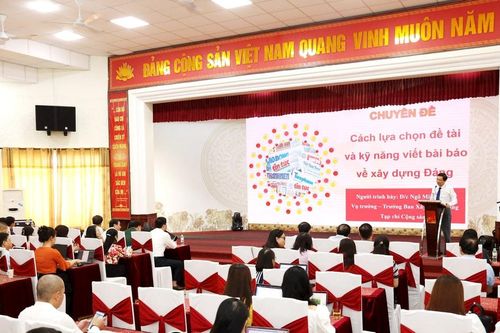 Làm rõ vai trò đảng viên, tổ chức Đảng trong tuyên truyền công tác xây dựng Đảng