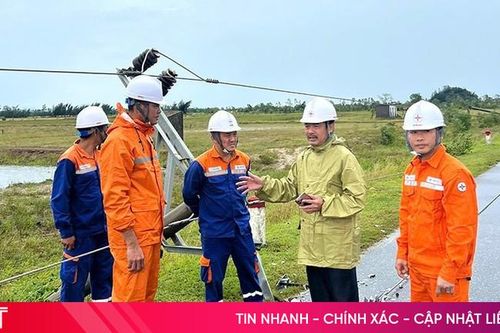 Nối dài tinh thần sẻ chia, cùng Hà Tĩnh vượt qua bão số 5
