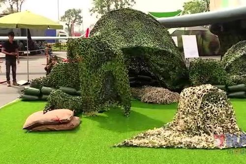 Những màn ngụy trang đặc biệt của chiến sỹ Z176 tại Triển lãm 80 năm thành tựu