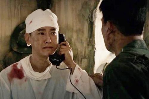 Thiếu tá quân y trong Mưa đỏ, U50 vẫn độc thân vì lý do đặc biệt