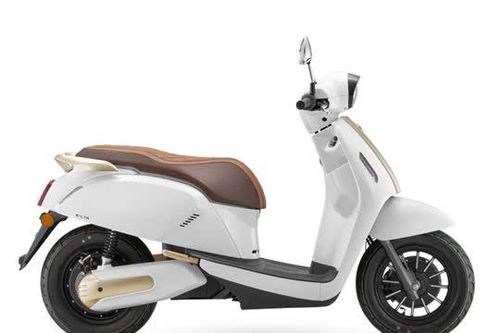 Xe tay ga đẹp long lanh, động cơ điện, giá cao hơn Honda Lead