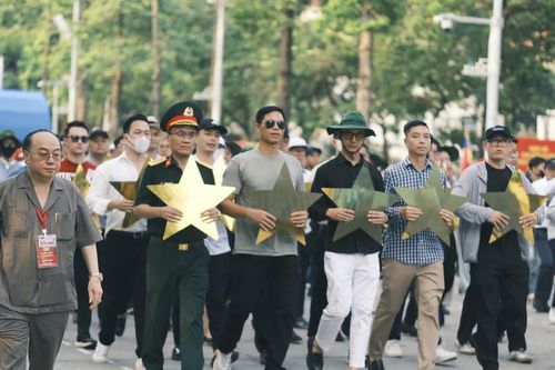 Doanh nhân Việt Nam rực lửa hào khí A80, hướng về ngày hội non sông