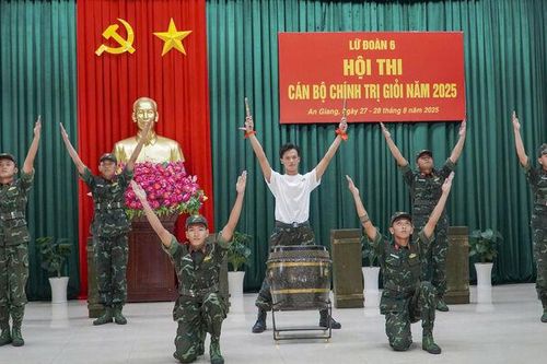 Bế mạc Hội thi cán bộ chính trị giỏi trong Lữ đoàn 6