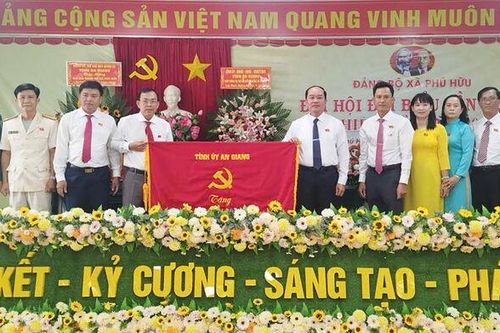 Xây dựng xã Phú Hữu phát triển toàn diện theo hướng văn minh, bền vững, hiện đại