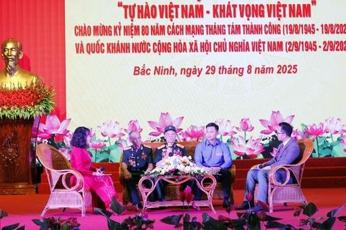 Bắc Ninh: Tọa đàm 'Tự hào Việt Nam - khát vọng Việt Nam'