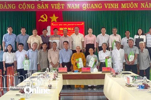 Xã Ninh Hải: Họp mặt chức sắc, chức việc các tôn giáo