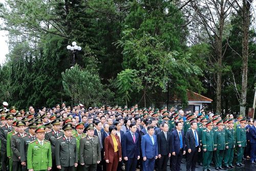 Lãnh đạo tỉnh Lâm Đồng viếng Anh hùng liệt sĩ nhân Kỷ niệm 80 năm Quốc khánh