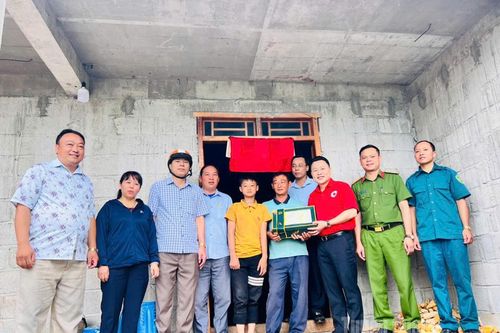 Chuyện xóa nhà tạm ở Thắng Mố