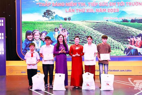 Lan tỏa phong trào khuyến học, tiếp sức học sinh nghèo đến trường