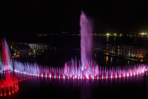 Quảng Ninh: Mãn nhãn với công trình nhạc nước Halo Bay Show bên vịnh di sản