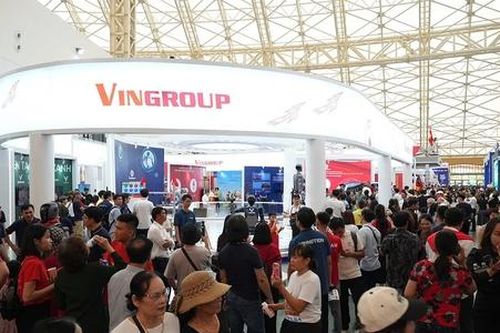 VEC đón hơn 230.000 khách đến khai mạc Triển lãm thành tựu đất nước, Boutique Gate chứng minh sức hút
