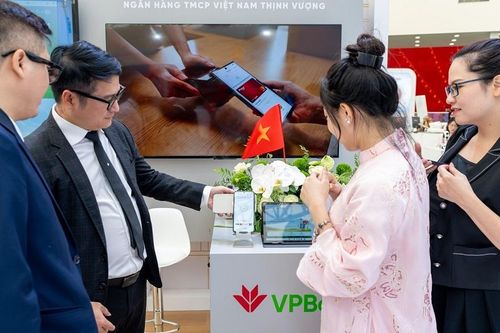 Thanh toán không chạm của VPBank: Điểm nhấn tiêu biểu trong ngành ngân hàng