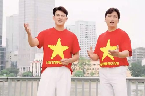 80 nghệ sĩ truyền thông điệp 'Kiếp sau vẫn là người Việt Nam'