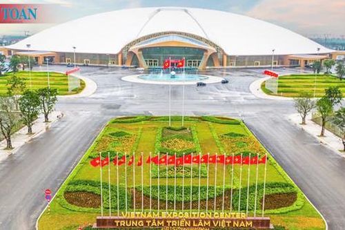 Sôi động không khí Triển lãm Kiểm toán nhà nước nhân dịp 80 năm Quốc khánh