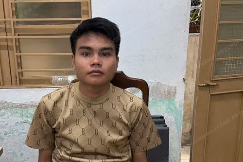 Nam thanh niên cầm dao khống chế, cướp xe máy của người phụ nữ ở Đà Nẵng