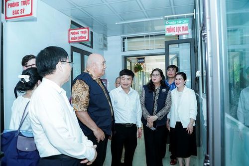 Giám đốc WHO Khu vực Tây Thái Bình Dương ấn tượng với 'bệnh viện xanh' ở Nghệ An