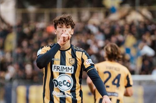Cremonese dẫn đầu Serie A nhờ chắt trai của nhà độc tài Mussolini