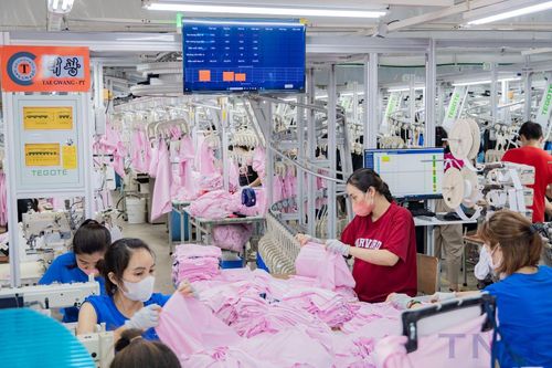 Doanh nghiệp dệt may tuyển thêm hàng nghìn lao động