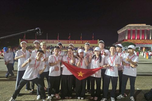 Sức trẻ rực sáng tại Tổng duyệt Lễ kỷ niệm A80