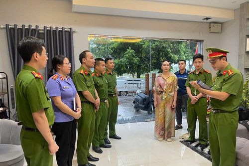 Khởi tố Nguyễn Văn Vi và Trần Thị Hương Giang về tội 'Trốn thuế'