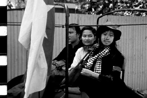 Ra mắt phim tài liệu 'Mùa thu khải hoàn'