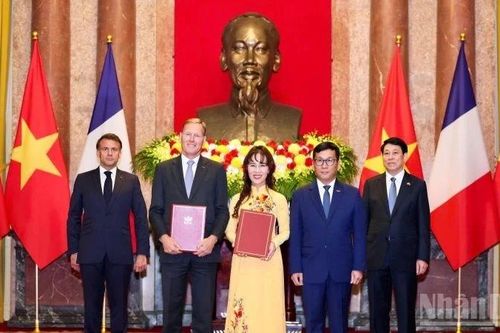 Doanh thu, lợi nhuận của Vietjet bứt phá mạnh mẽ