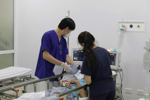 Bảo đảm y tế dịp đại lễ