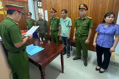 Khởi tố giám đốc doanh nghiệp mua 21 tờ hóa đơn giá trị gia tăng khống