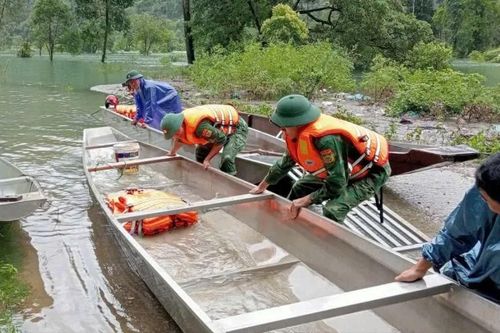 Bộ đội Biên phòng Quảng Trị cấp tập giúp dân ứng phó bão số 6