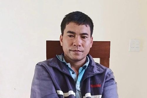 Công an xã Cửu An bắt đối tượng nhờ chuyển tiền vào tài khoản xong bỏ chạy
