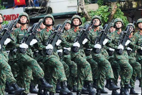 Mãn nhãn màn tổng duyệt diễu binh, diễu hành kỷ niệm 80 năm Quốc khánh